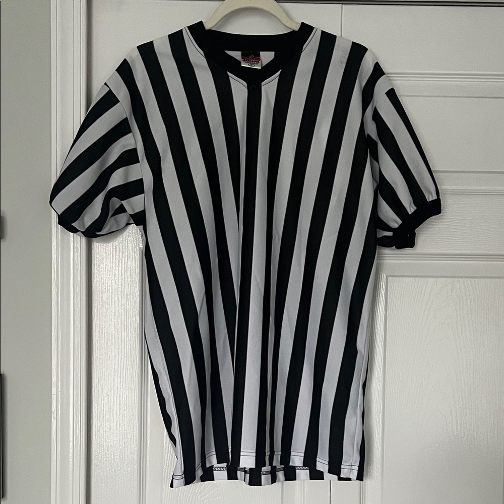 Black and White Stripe Referee Jersey Women's Size Medium